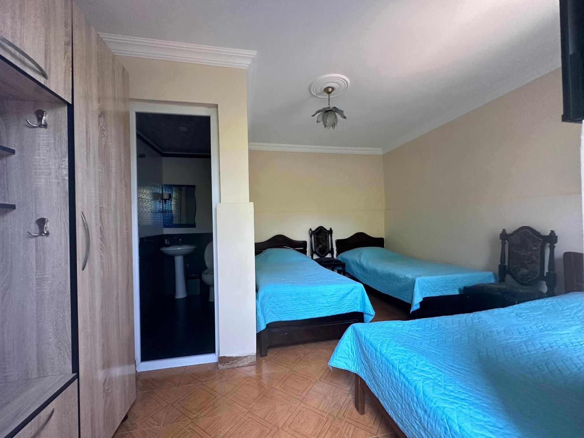 Linda Guest House Batumi Exteriör bild